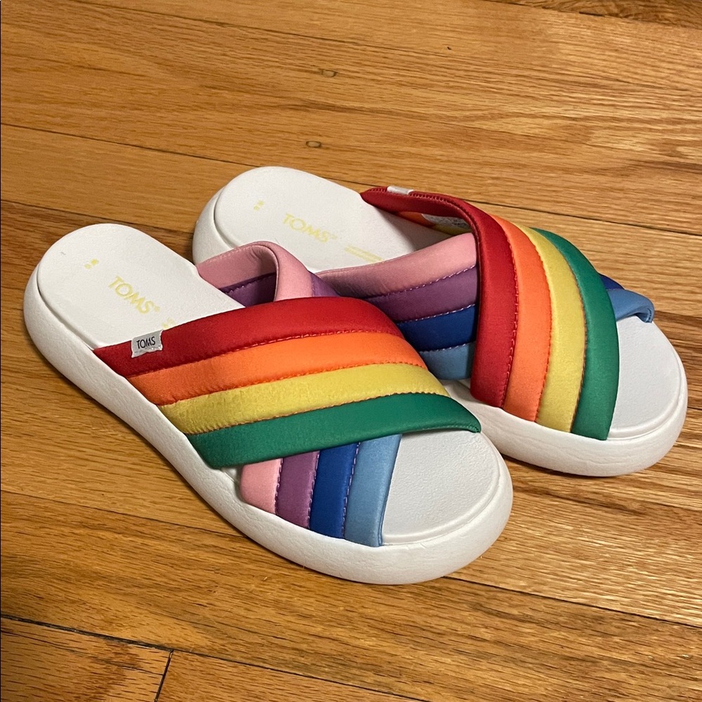TOMS Rainbow Slide Sandals size 6 Women’s